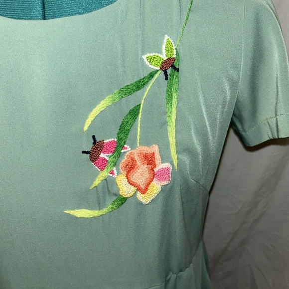 Saia dress size large. NWOT never worn. Intricate design, embroidered print - Picture 3 of 10